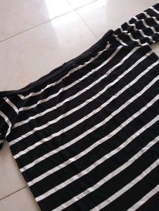 BOAT NECK TOP