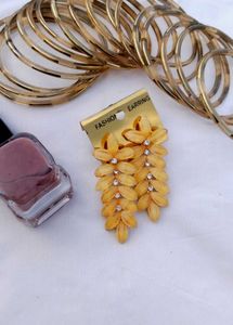 Elegant Yellow Flower Earrings