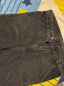 Black Pocket Loose Jeans