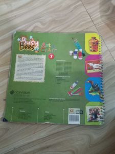 Busy Bees Art &amp; Craft Book