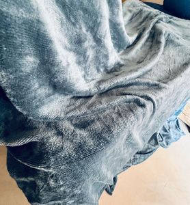 Plush Flannel Blanket / Comforter