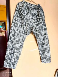 White &amp; Green Printed Kurti