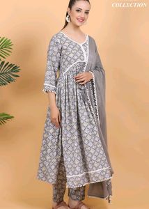 Women&#39;s Aliya Cut Kurti Set