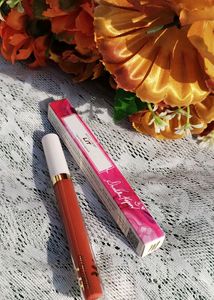 🆕Myglamm LIT Liquid Matte Lipstick - Swinger