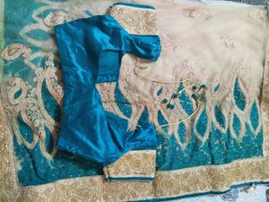 Blue Coloured Embroidered Sareee🦋🦋....