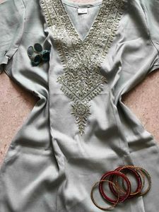 Embroidered Tunic Top