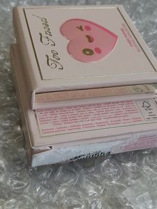 Too Faced Highliter