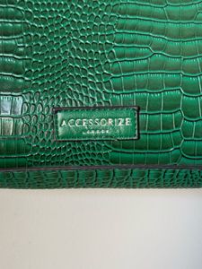 Accessorize London  Green Croc Pattern Handbag