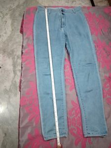 New Unused Skinny Jeans For Women