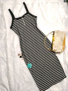 ✨Striped midi dress ✨