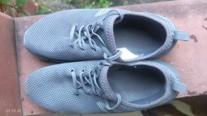 DECATHLON Running Shoes - 7 Size