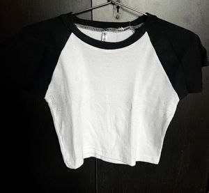 Ranglan Sleeve Crop Tshirt