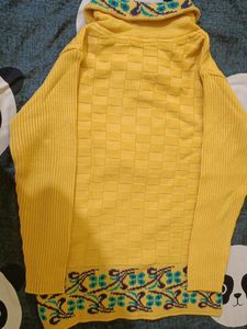 Yellow Collar Sweater For Women
