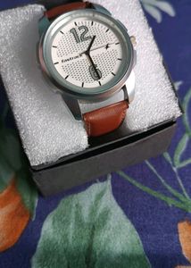 Trendy New Watch Of Fastrack,Colour-brown.For,Formal Outfit,Causal Outfit,Etc.