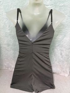 Cute Romper ❤️ ( new unused from UAE) 🇦🇪