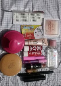 Skincare And Makeup Kit💟