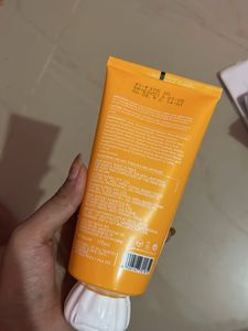 Dot &amp; Key Face Wash