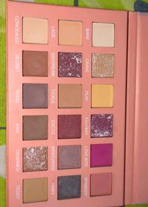 Nude Eyeshadow Palette