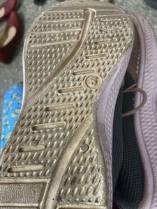 Two-Tone Knit Running Shoe
