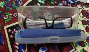 chasma only for style