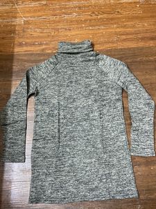 Turtle Neck Sweatshirt