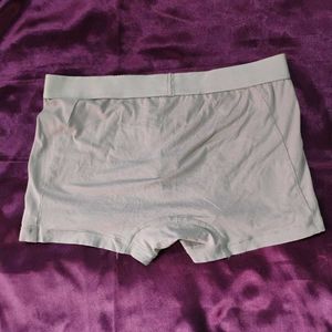 IC25 Trnsk Gray