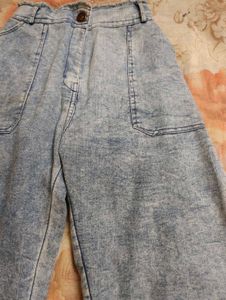Wide Leg Acid Wash Jeans 💙