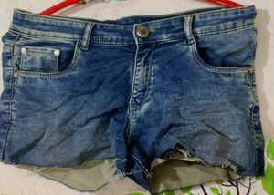 Calvin Klein Jeans