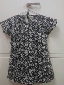 Girl&#39;s Beautiful Top 🥰