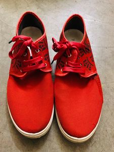 Flat Shoe For Men And Women                                 Red Flat Shoe For Men                                   Size = UK10