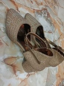 Gold Ballerinas heel