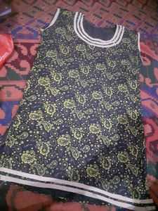 Sleeve Less Top