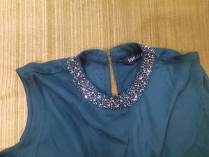 Elegant Green Sleeveless Top