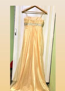 Elegant Gold Formal Gown