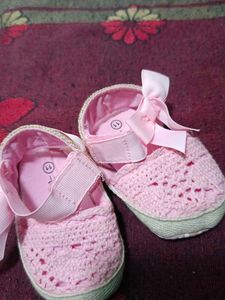 Pink Crochet Baby Shoes