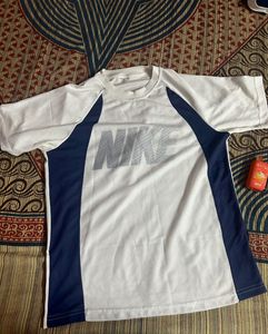 nike brand new heavy quality tshirt