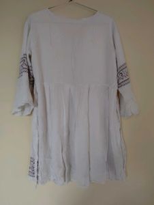 White Kurti