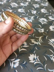 Elegant Gold jadau Kundan Bangles