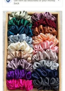 wholesale satin premuim scrunchies and tail bow