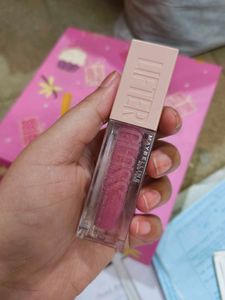 Maybelline Lifter Gloss Shade Petal