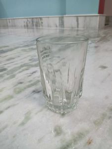 ‼️FREE DELIVERY‼️6 Drinking Glasses