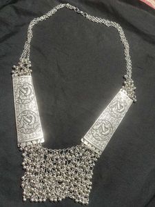 Vintage Style Silver Tone Statement Necklace