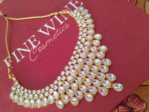 Elegant Kundan Necklace
