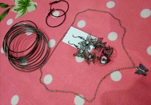 Black Jewellery Set