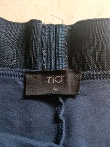 Stylish Blue Pants/jeggings