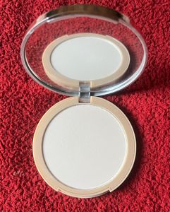 Kay Beauty Powder Compact