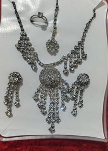 Sparkling Jewelry Set 1