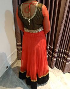 🔥🎀 Women Partywear Gown 🎀🔥