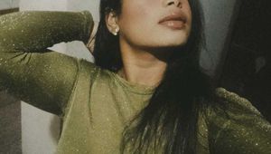 Olive Gree Glittery 🌟 Full sleeve Top