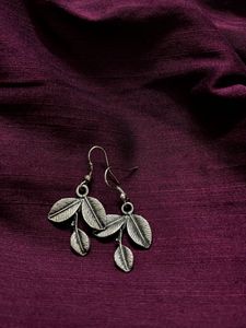 Leaf Drop Earrings